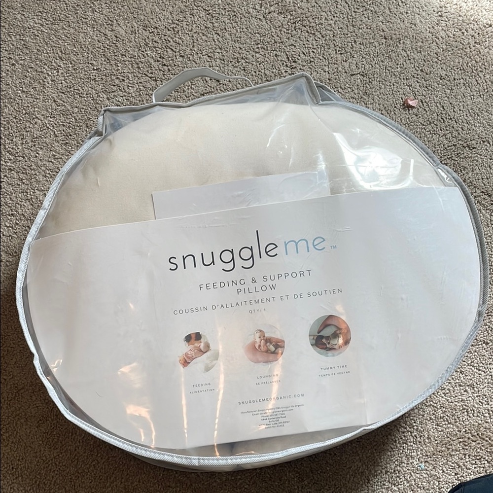 Snuggle Me Organic feeding and support pillow